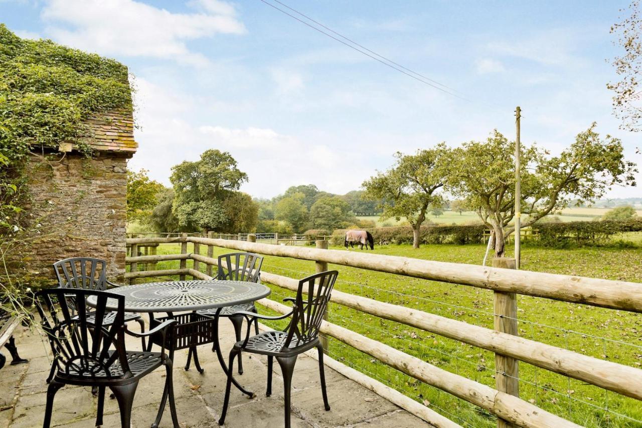 The Oast House - Farm Stay Apartment Set Within 135 Acres Bromyard Esterno foto